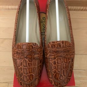 NWT Talbots Royce3 Maple Crocodile 8.5 Loafers